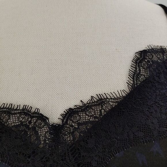 Silky lace camisole black w/ subtle blue stars - Picture 6 of 11